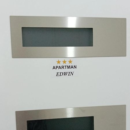 Apartman Edwin 亚伊采 外观 照片