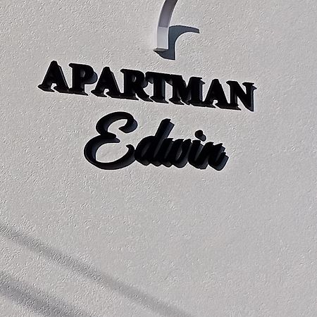 Apartman Edwin 亚伊采 外观 照片