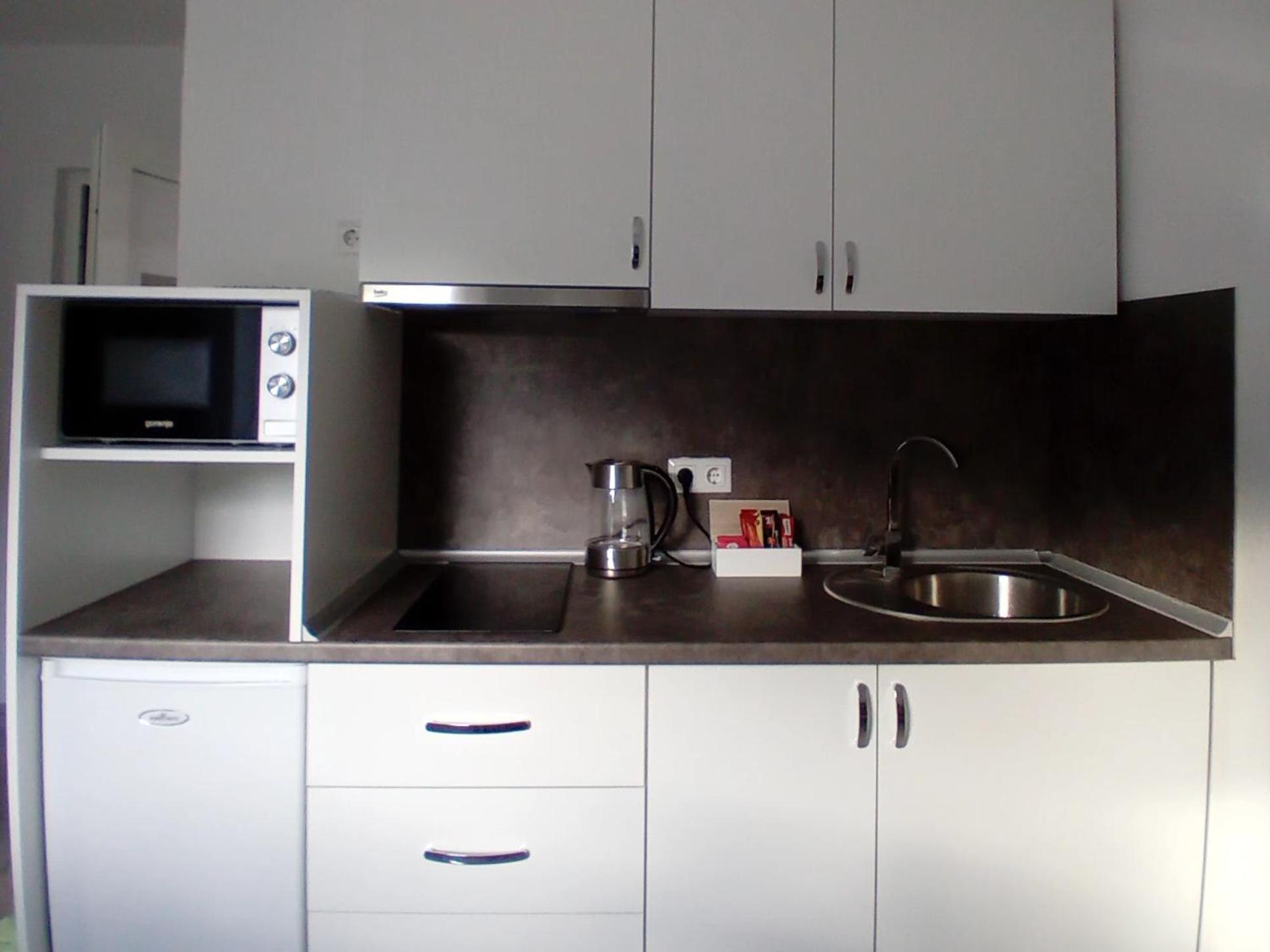 Apartman Edwin 亚伊采 外观 照片