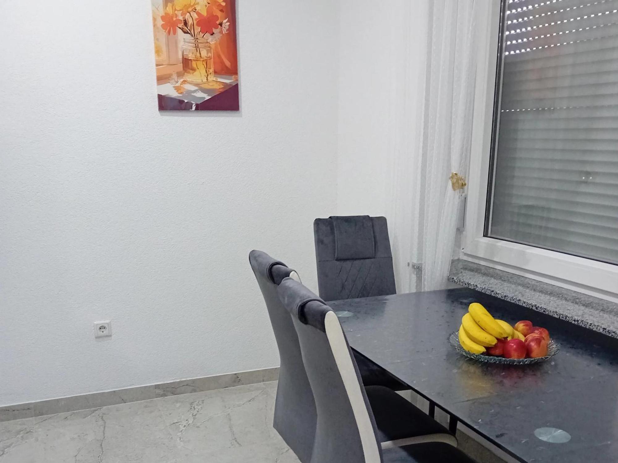 Apartman Edwin 亚伊采 外观 照片
