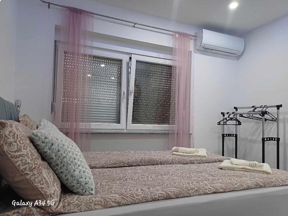 Apartman Edwin 亚伊采 客房 照片